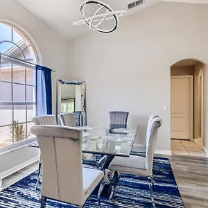 New Modern Relaxing 4 Bedroom Pool Near Disney's Parks , Davenport United States